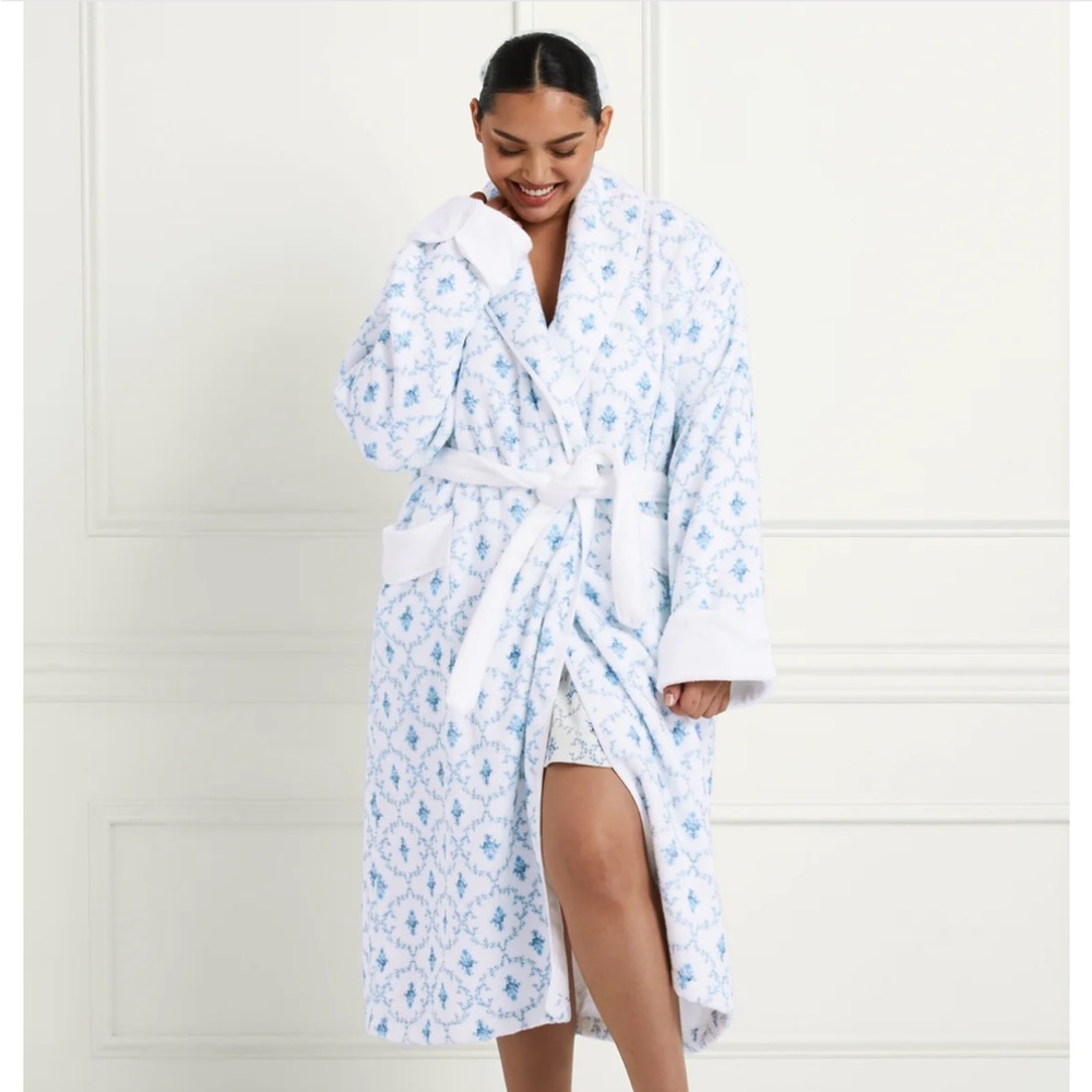 The Hotel Robe - Blue Trellis. S/M